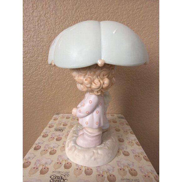 Precious Moments 1997 "He Is Our Shelter From the Storm" #523550 Enesco NIB - Picture 6 of 15